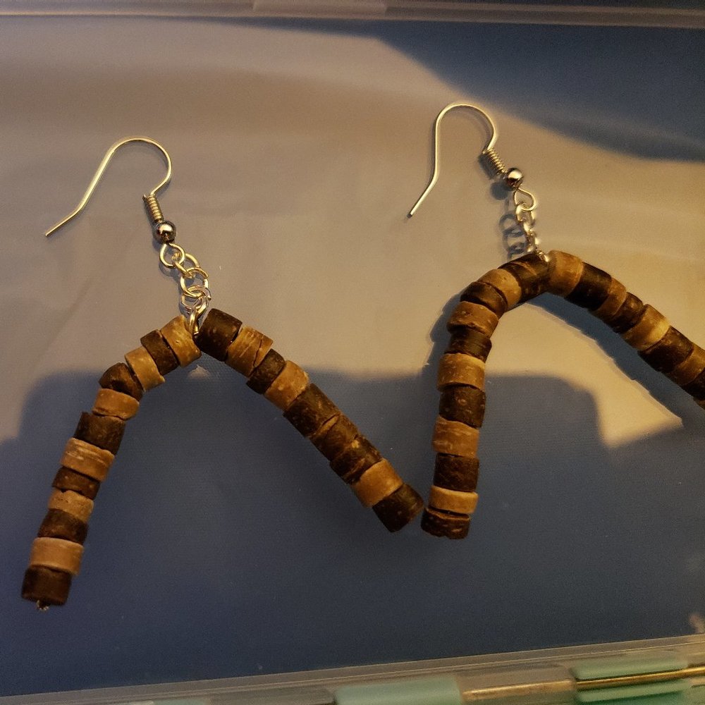Handmade loop earring upside down U - Picture 4 of 7